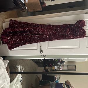 Burgundy wine color prom dress perfect condition
